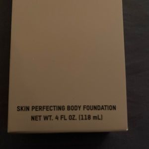 KKW Beauty body foundation (dark)